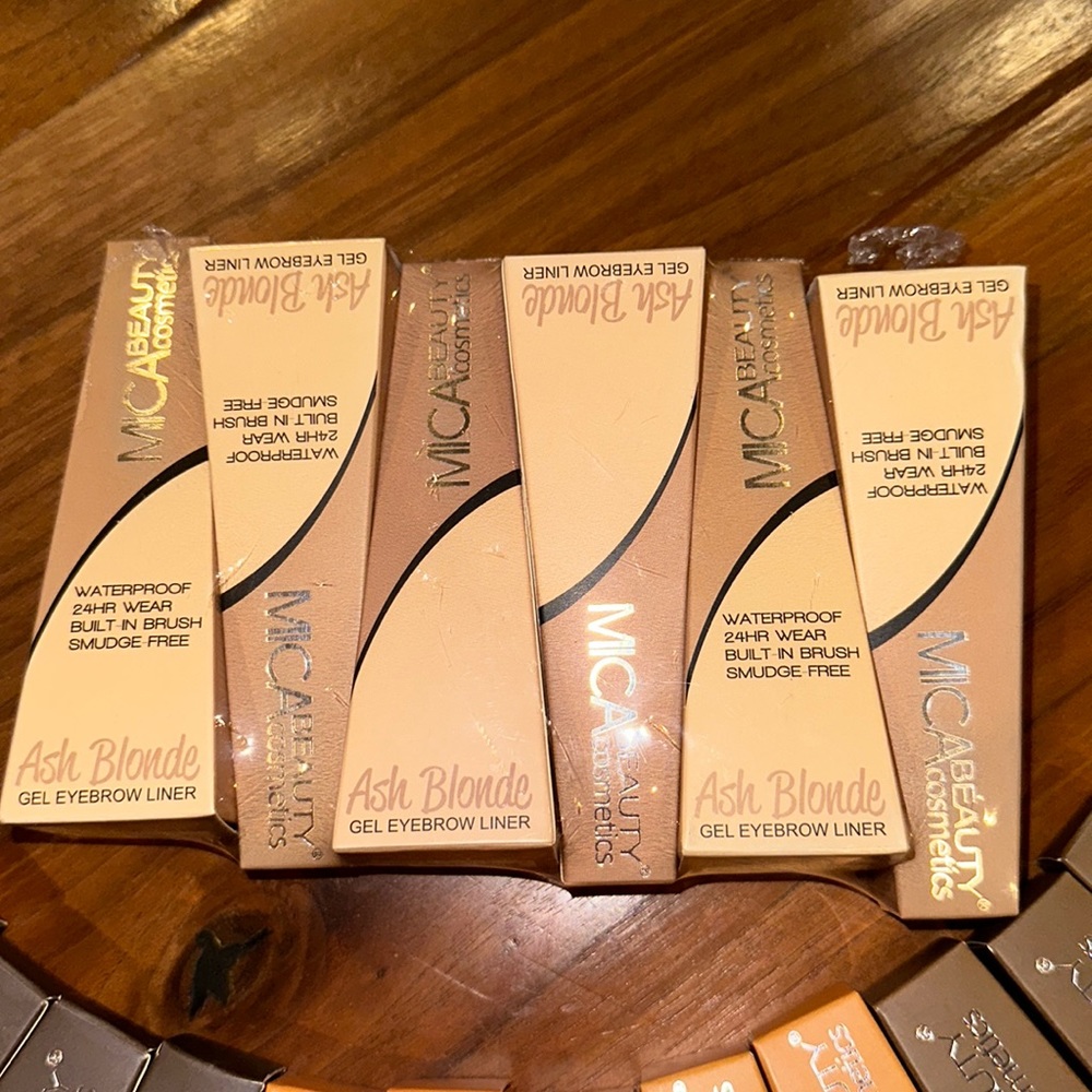 Mica Beauty Cosmetics Ash Blonde Gel Eyebrow Liner